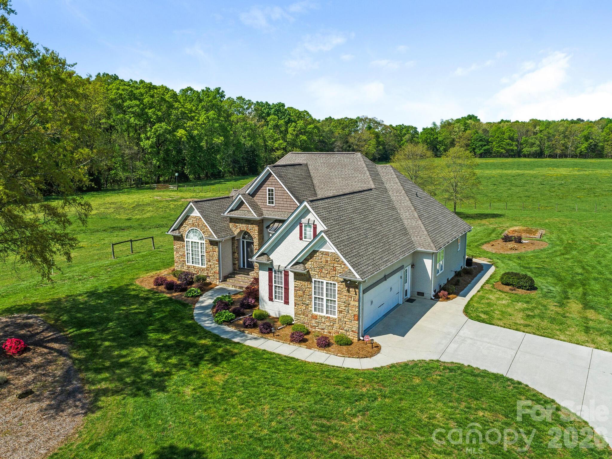 16160 Hopewell Church Road Midland NC 28107