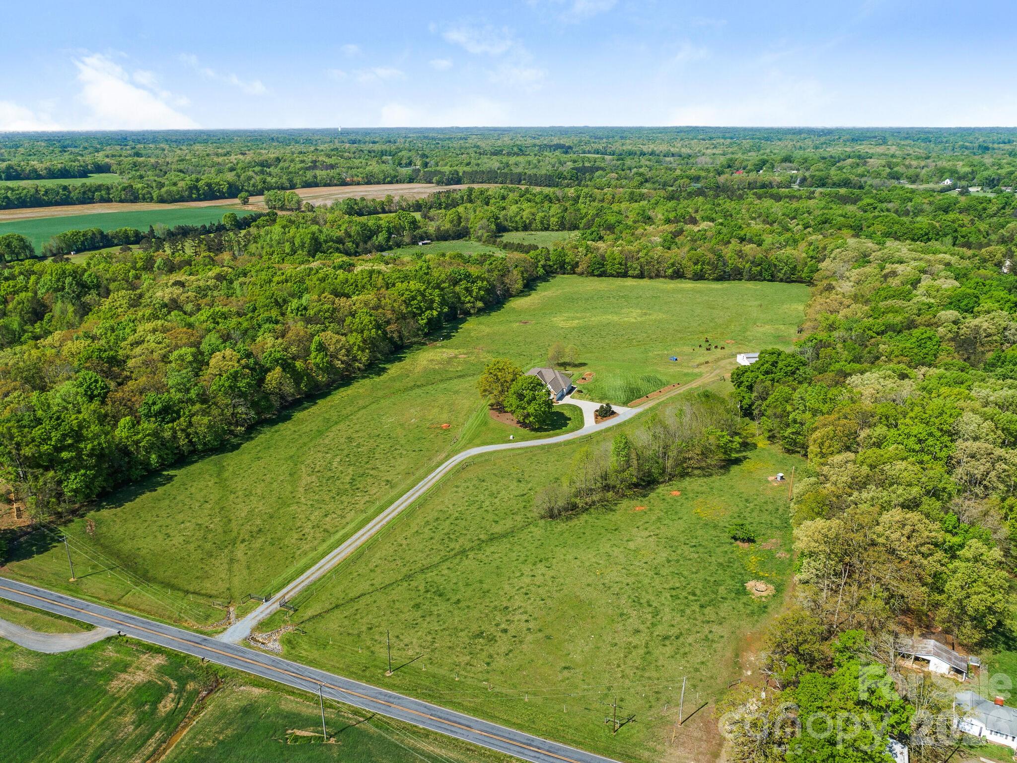 16160 Hopewell Church Road Midland NC 28107