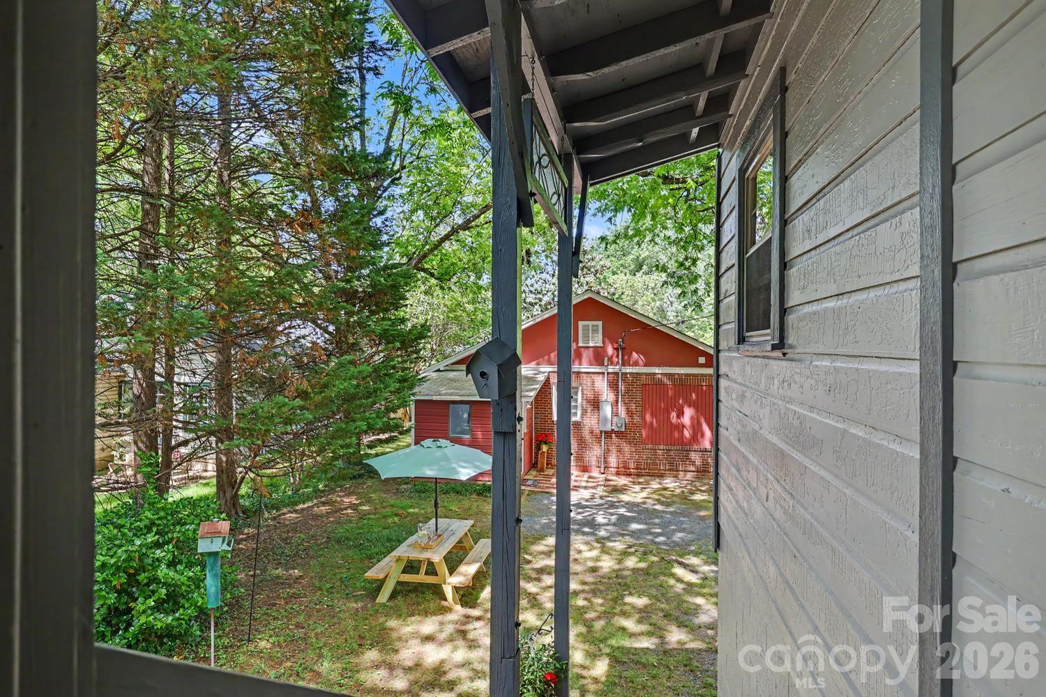 1012 E 35th Street Charlotte NC 28205