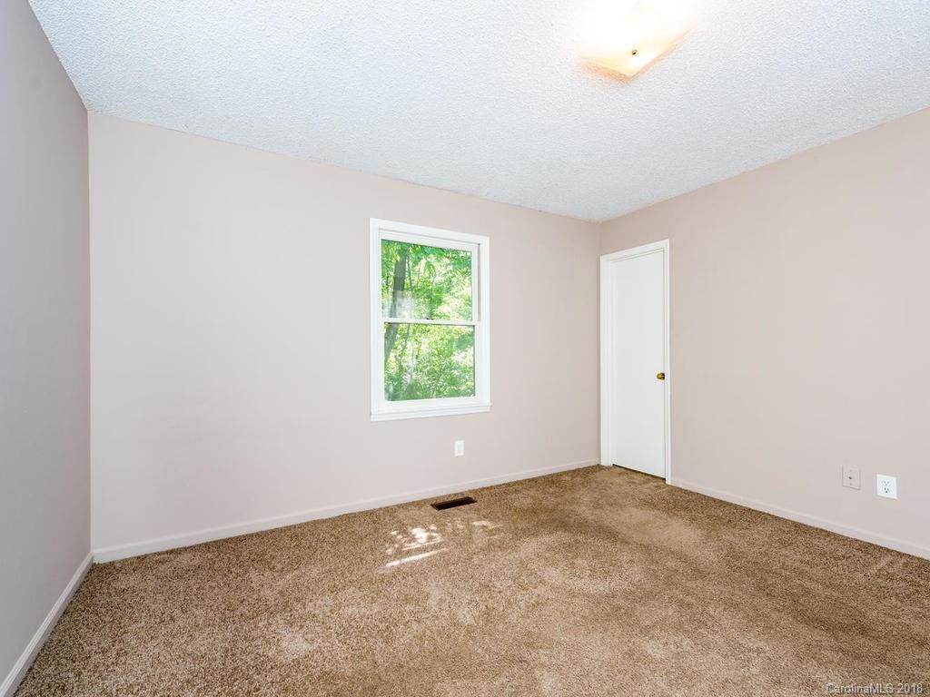 27 Grandview Circle Asheville NC 28806