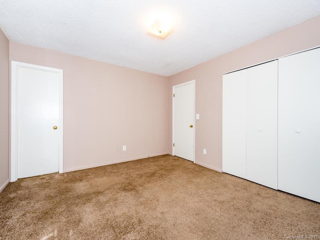 27 Grandview Circle Asheville NC 28806