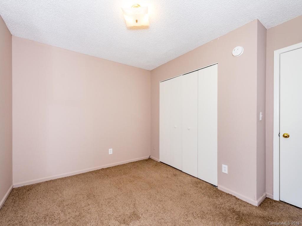 27 Grandview Circle Asheville NC 28806