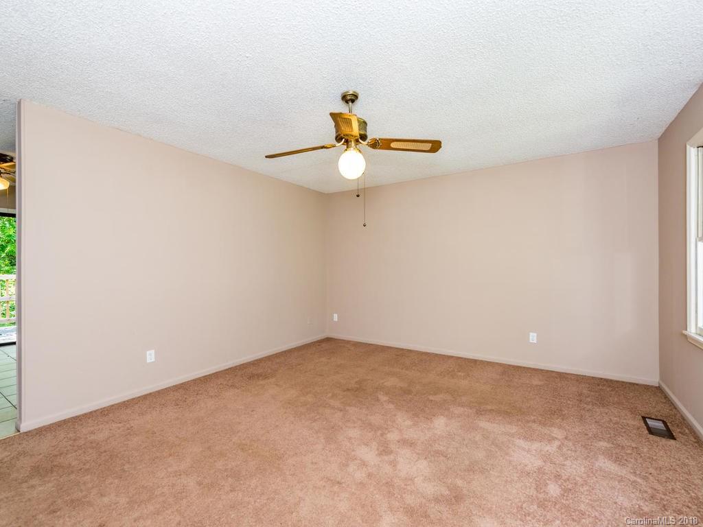27 Grandview Circle Asheville NC 28806