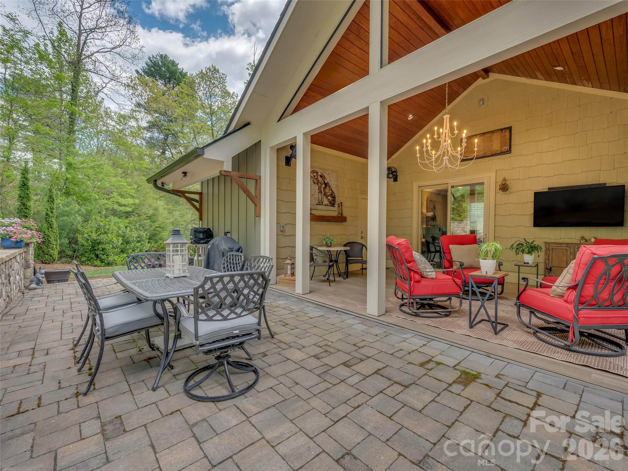 161 Linda Ann Drive Flat Rock NC 28731