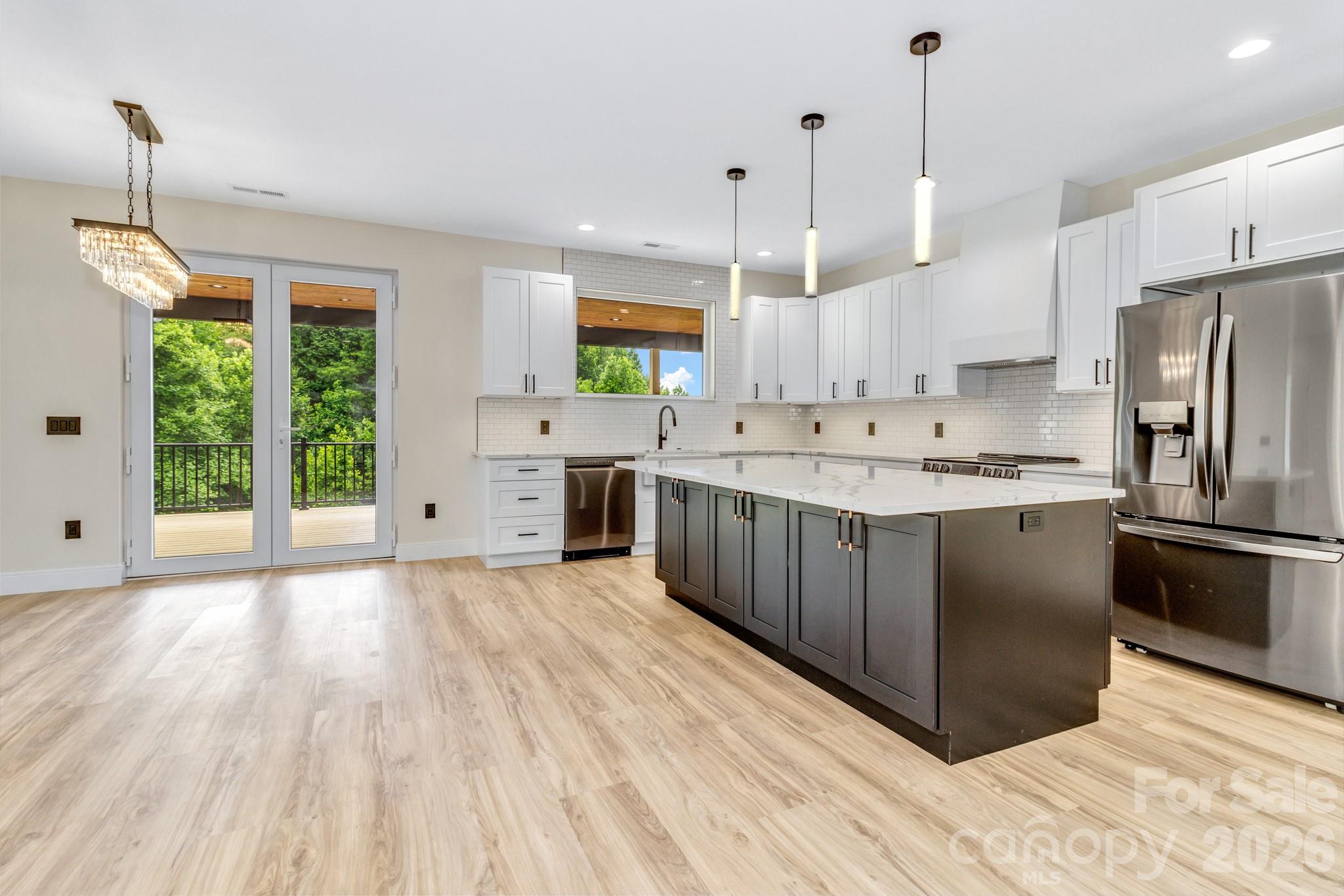 221 Coopers Drive Hendersonville NC 28739