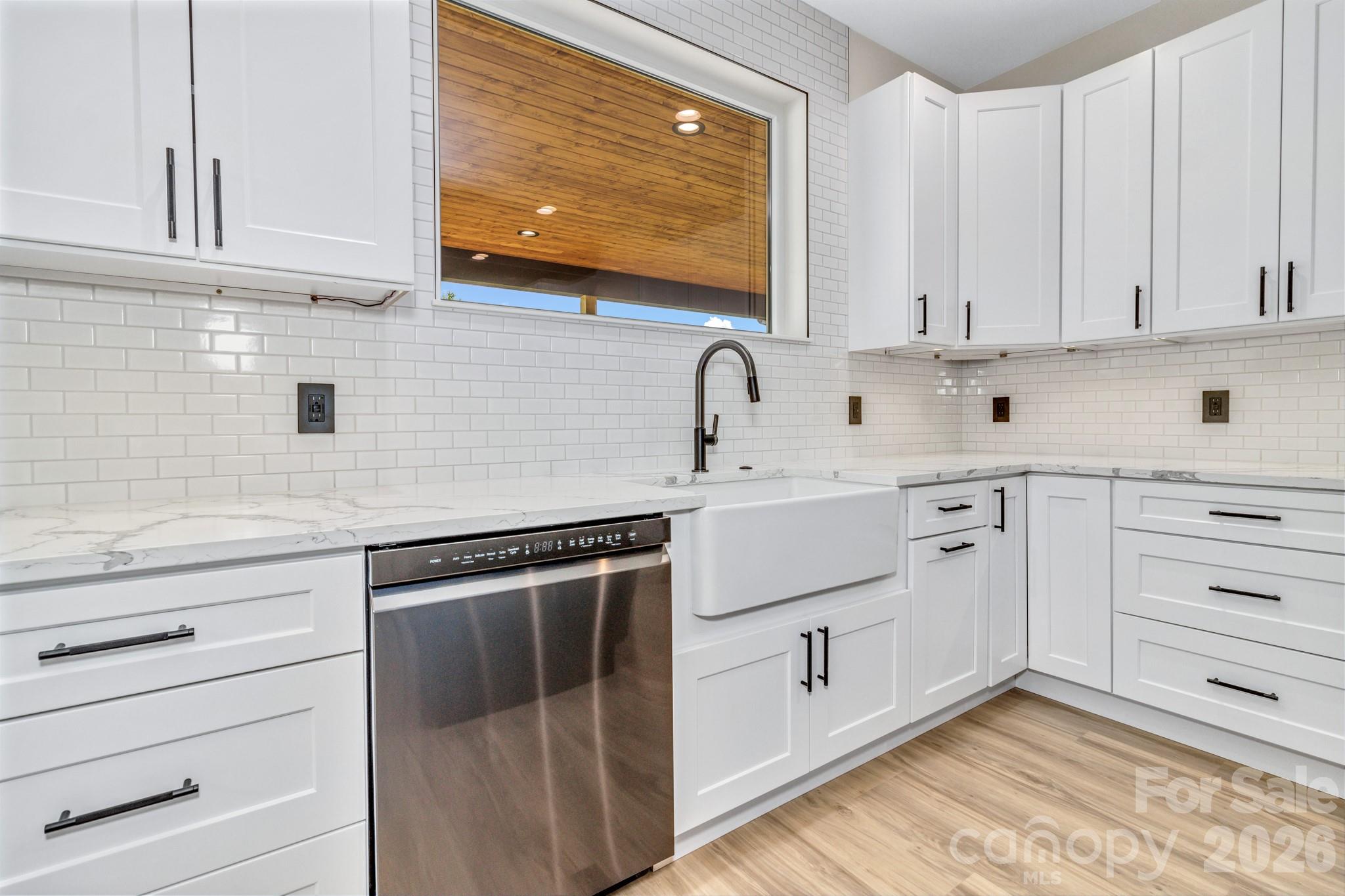 221 Coopers Drive Hendersonville NC 28739