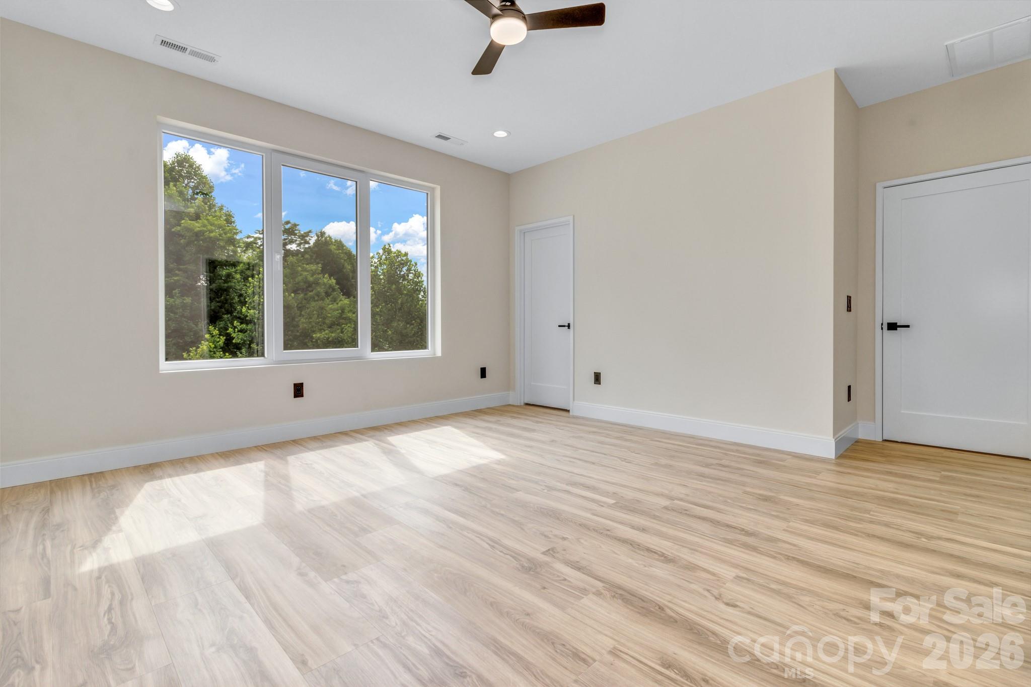 221 Coopers Drive Hendersonville NC 28739