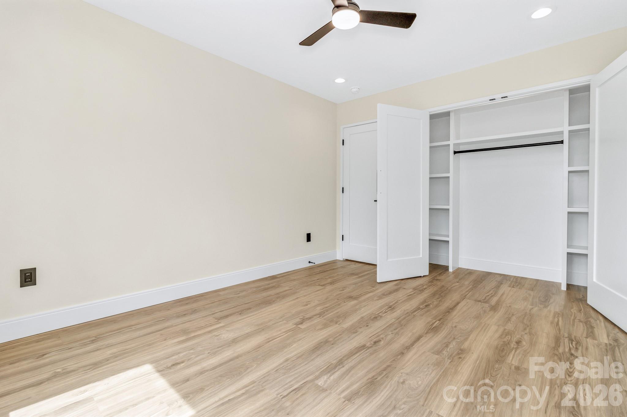 221 Coopers Drive Hendersonville NC 28739