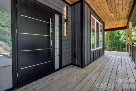 221 Coopers Drive Hendersonville NC 28739
