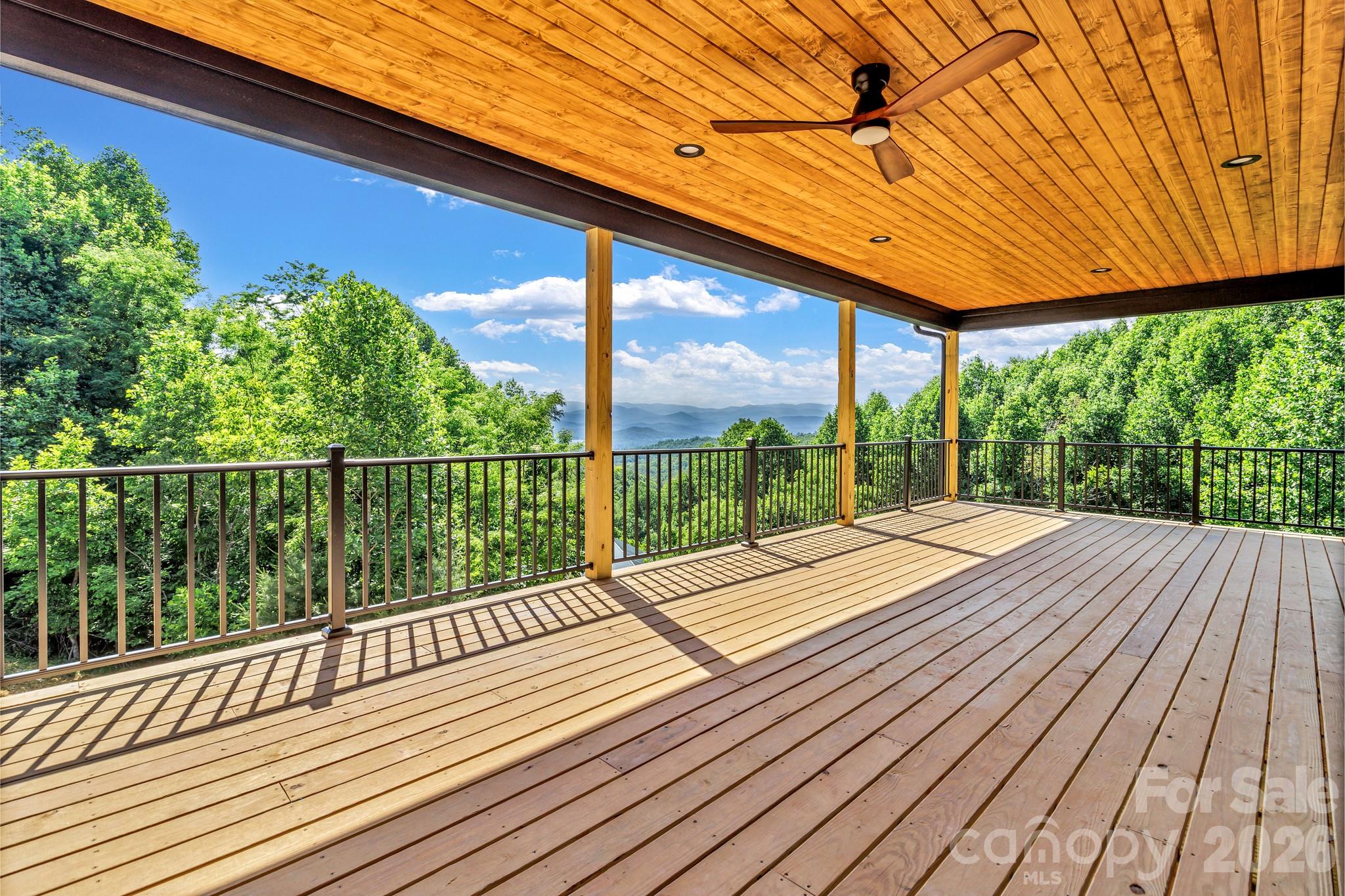 221 Coopers Drive Hendersonville NC 28739