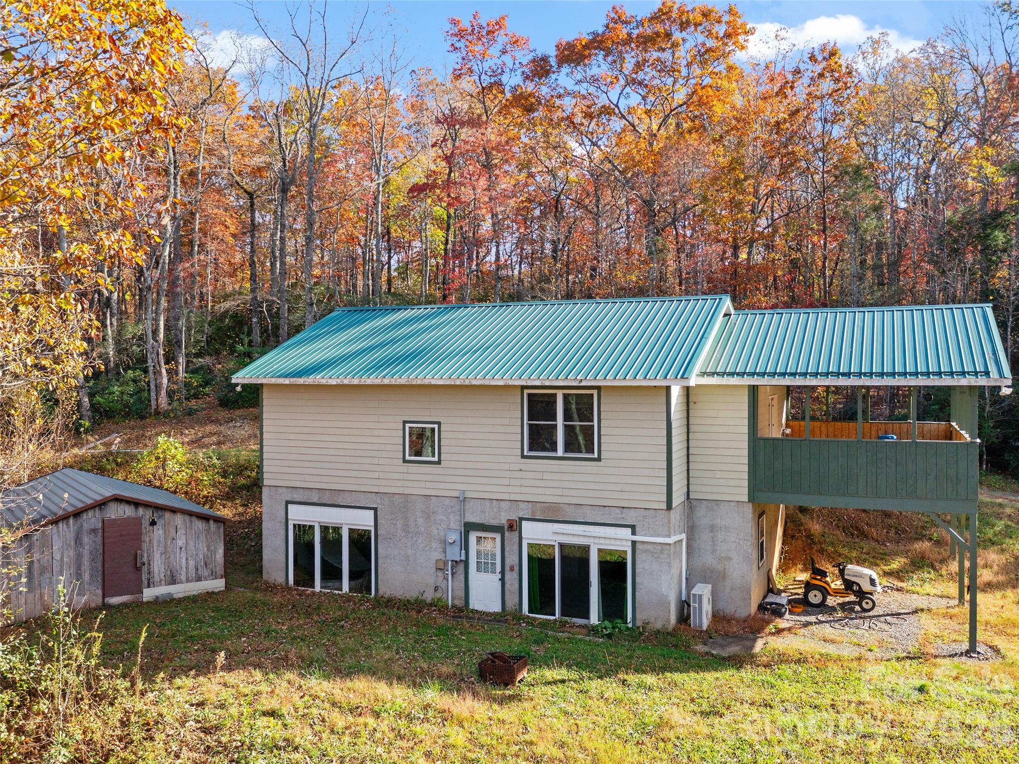 219 Raven Rock Lane Burnsville NC 28714