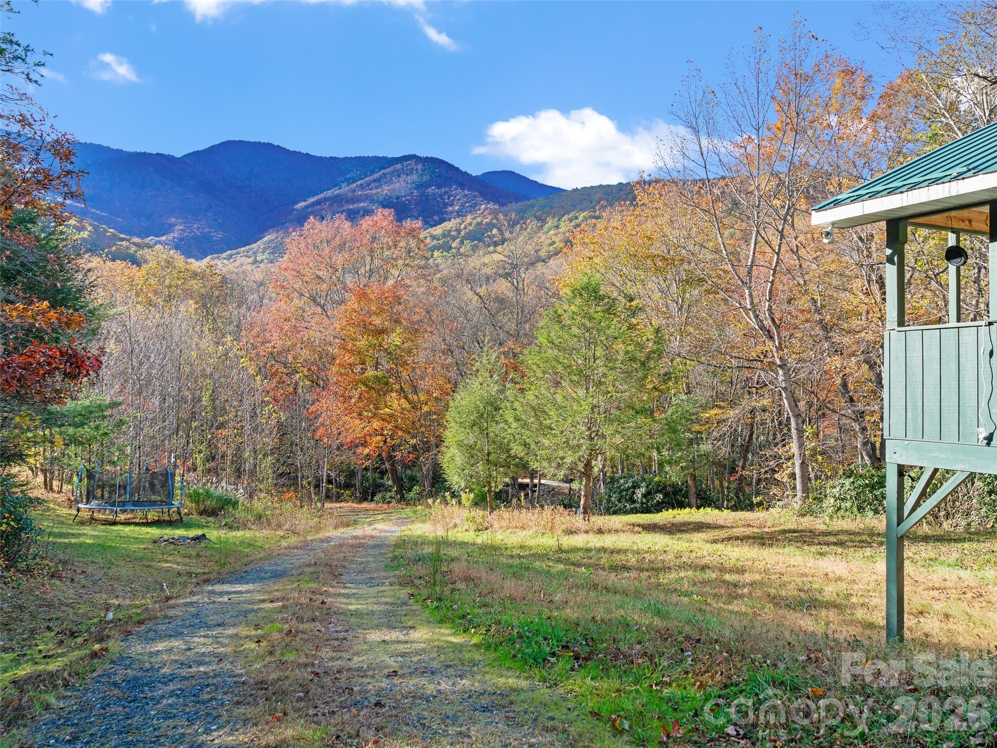 219 Raven Rock Lane Burnsville NC 28714