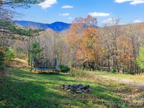 219 Raven Rock Lane Burnsville NC 28714