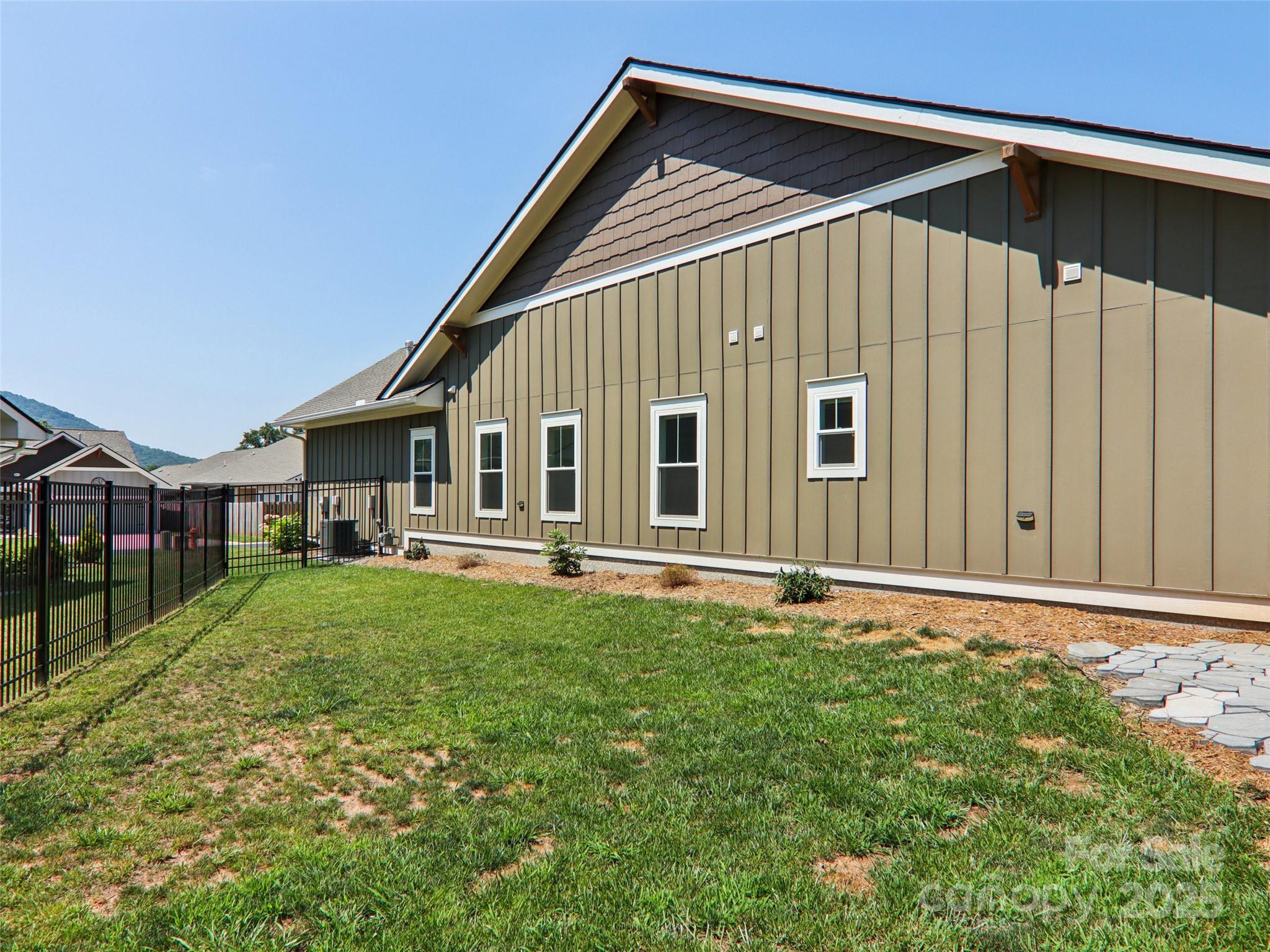 23 Cozy Cottage Way Arden NC 28704