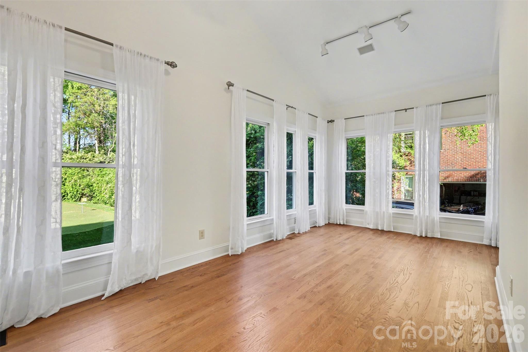 6123 Glen Manor Drive Charlotte NC 28269