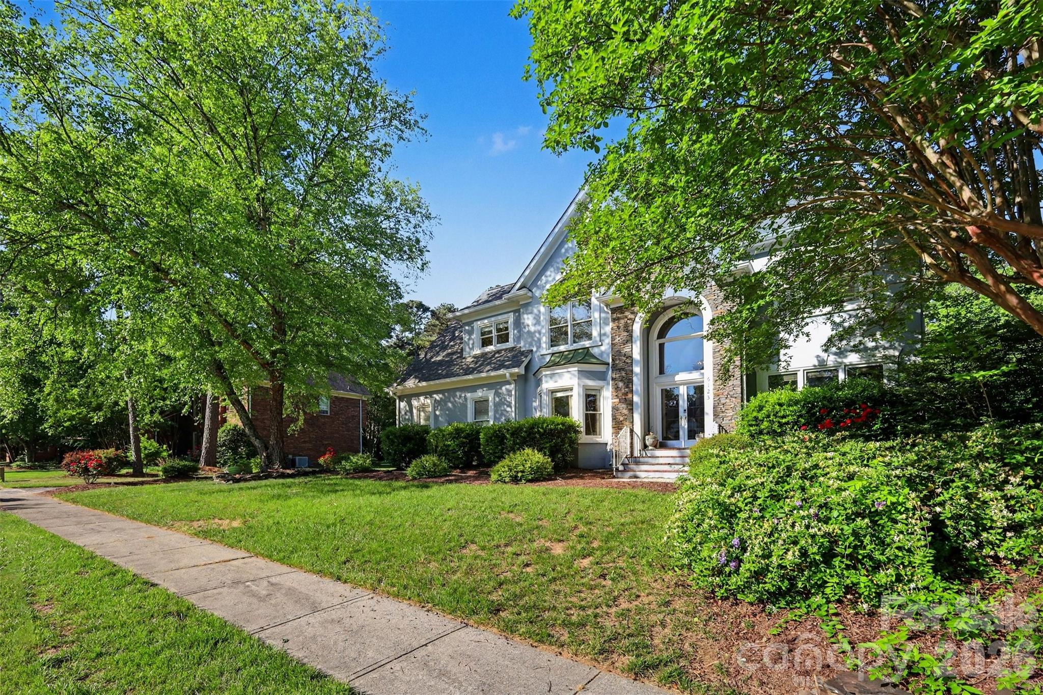 6123 Glen Manor Drive Charlotte NC 28269