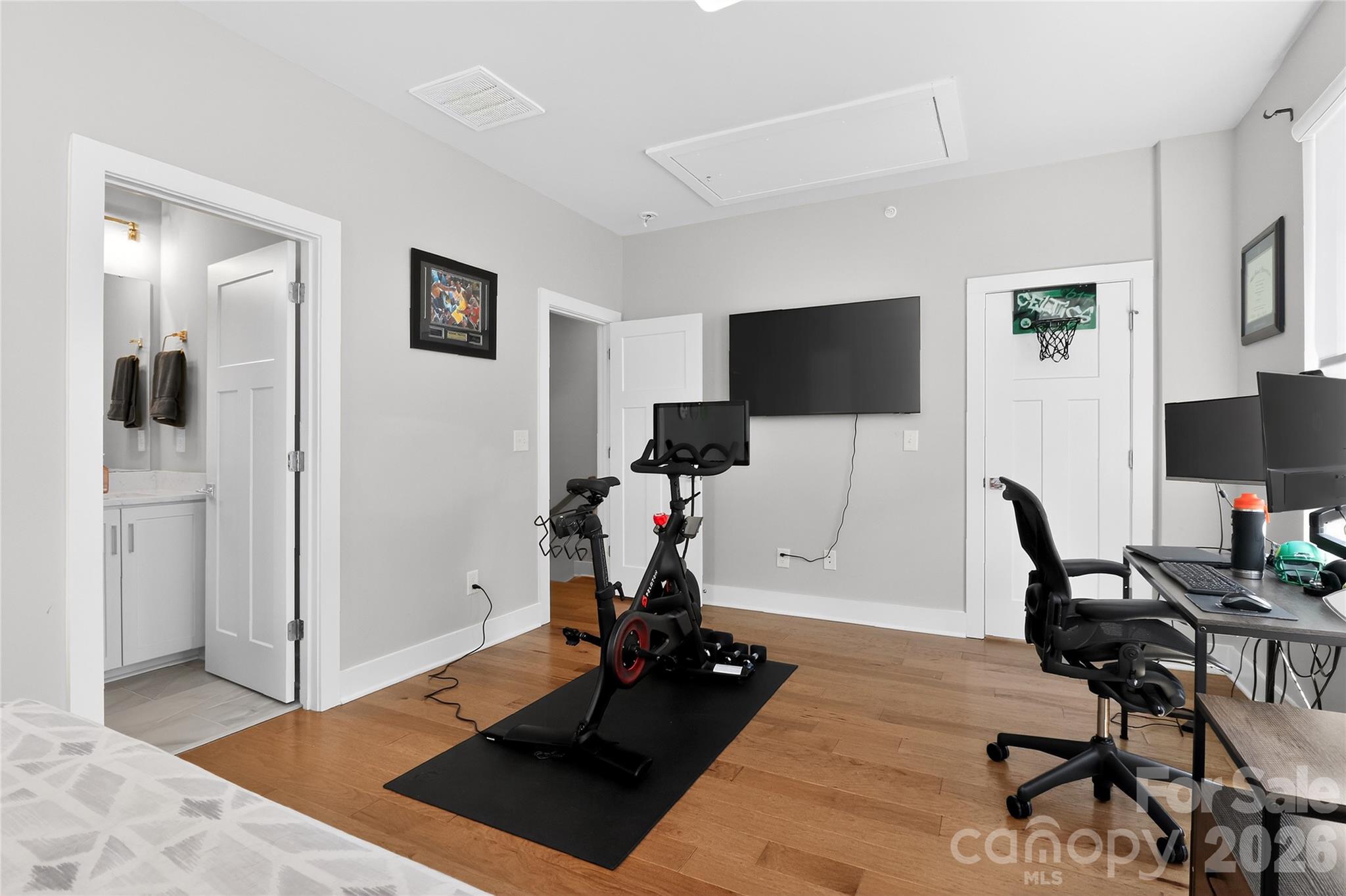 2024 Bryant Park Drive Charlotte NC 28208