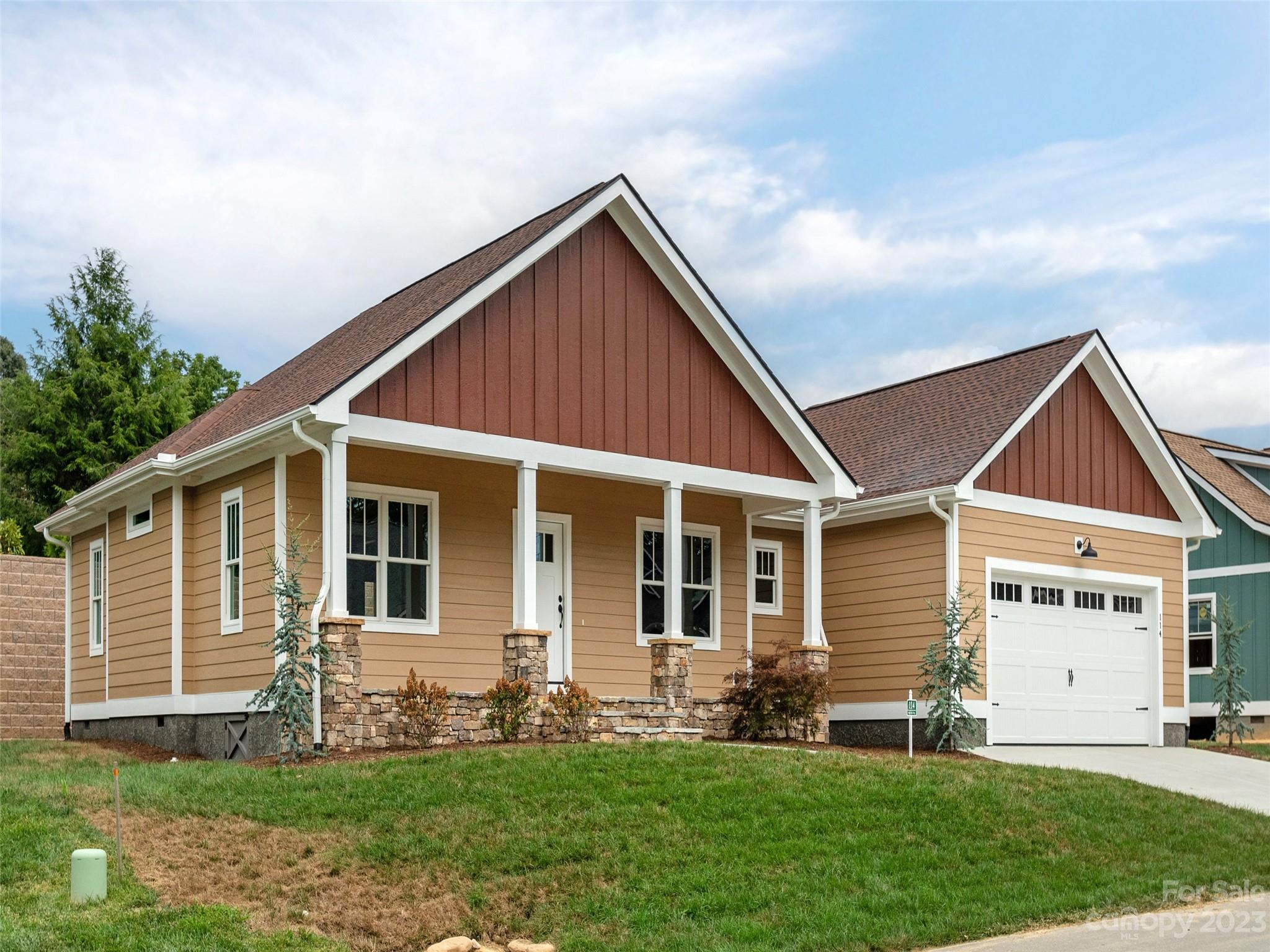 114 Olde Oak Way Hendersonville NC 28792