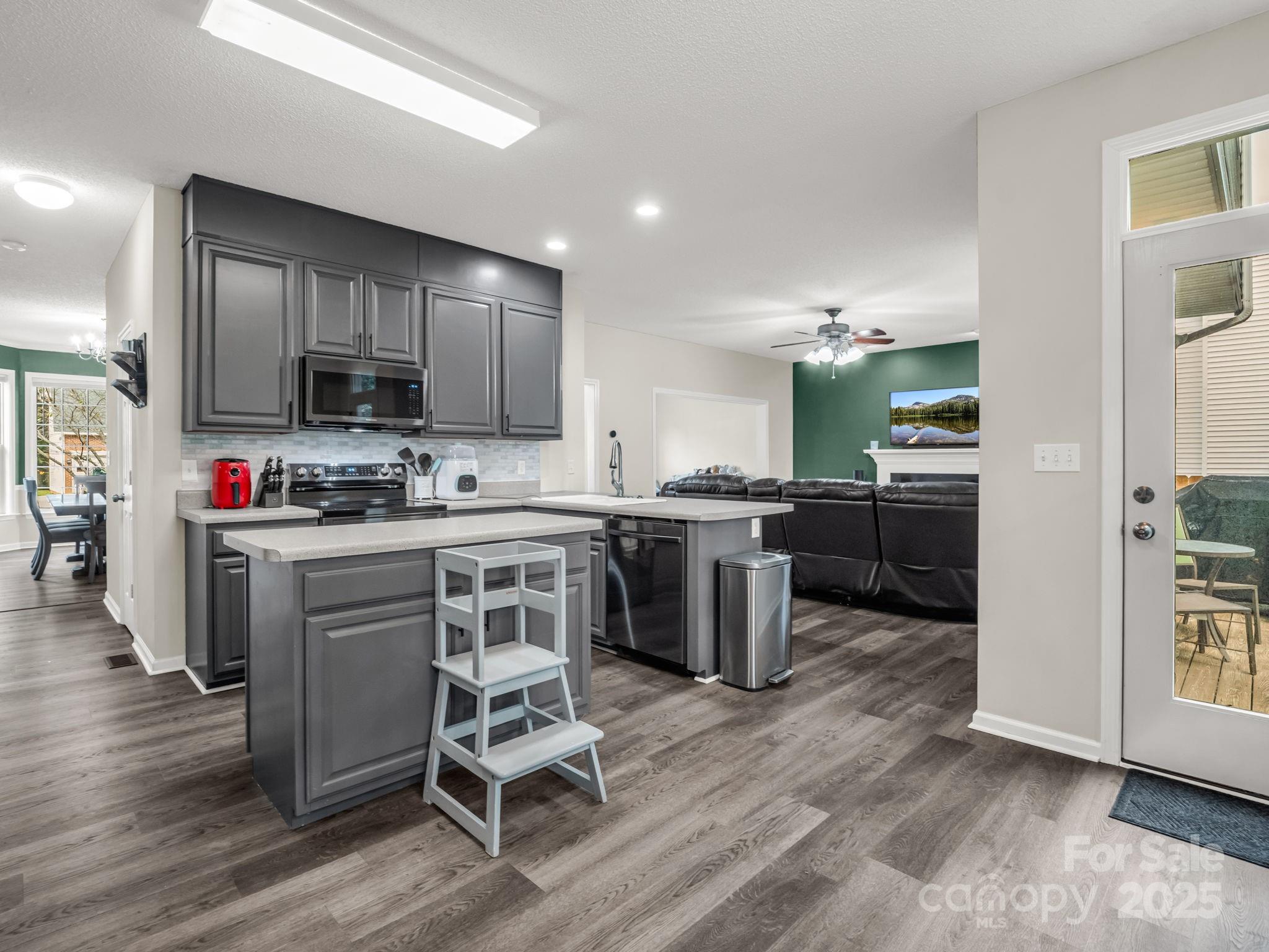 187 Riverbirch Drive Fletcher NC 28732