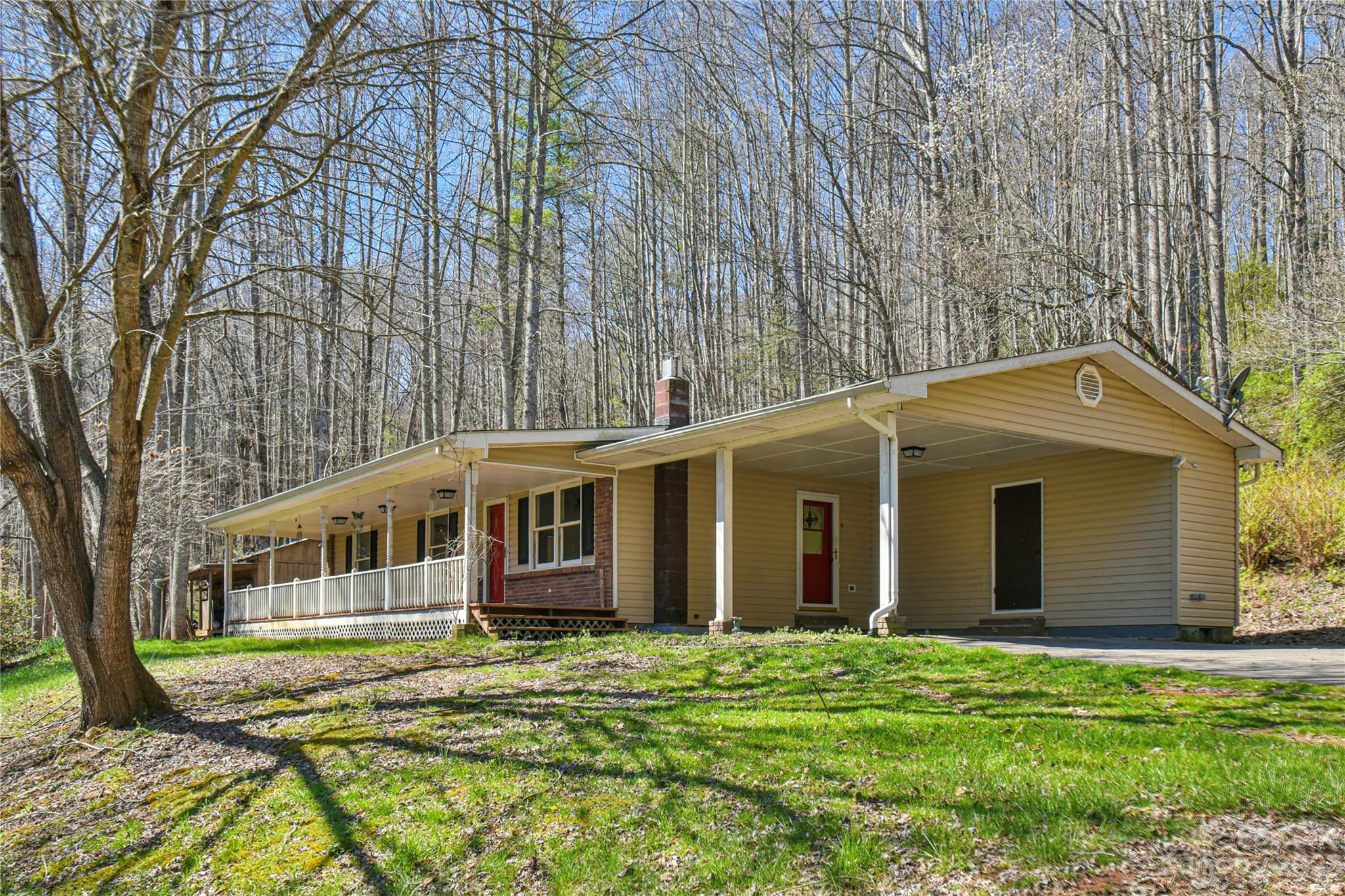 9 Wooded Valley Lane Burnsville NC 28714