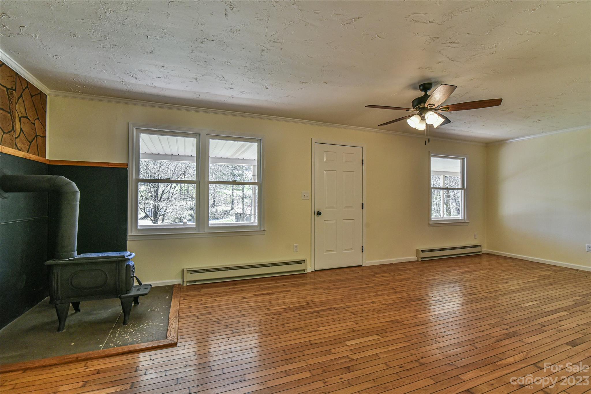 9 Wooded Valley Lane Burnsville NC 28714
