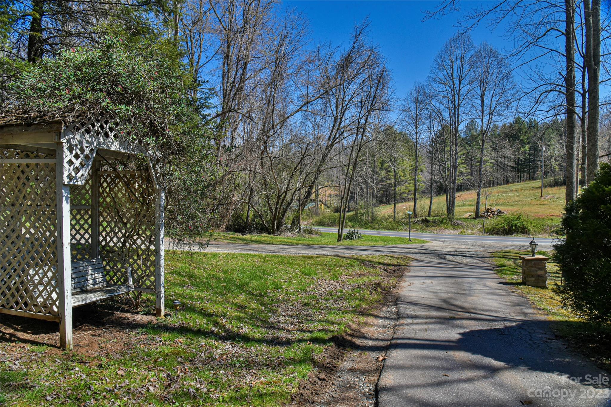 9 Wooded Valley Lane Burnsville NC 28714