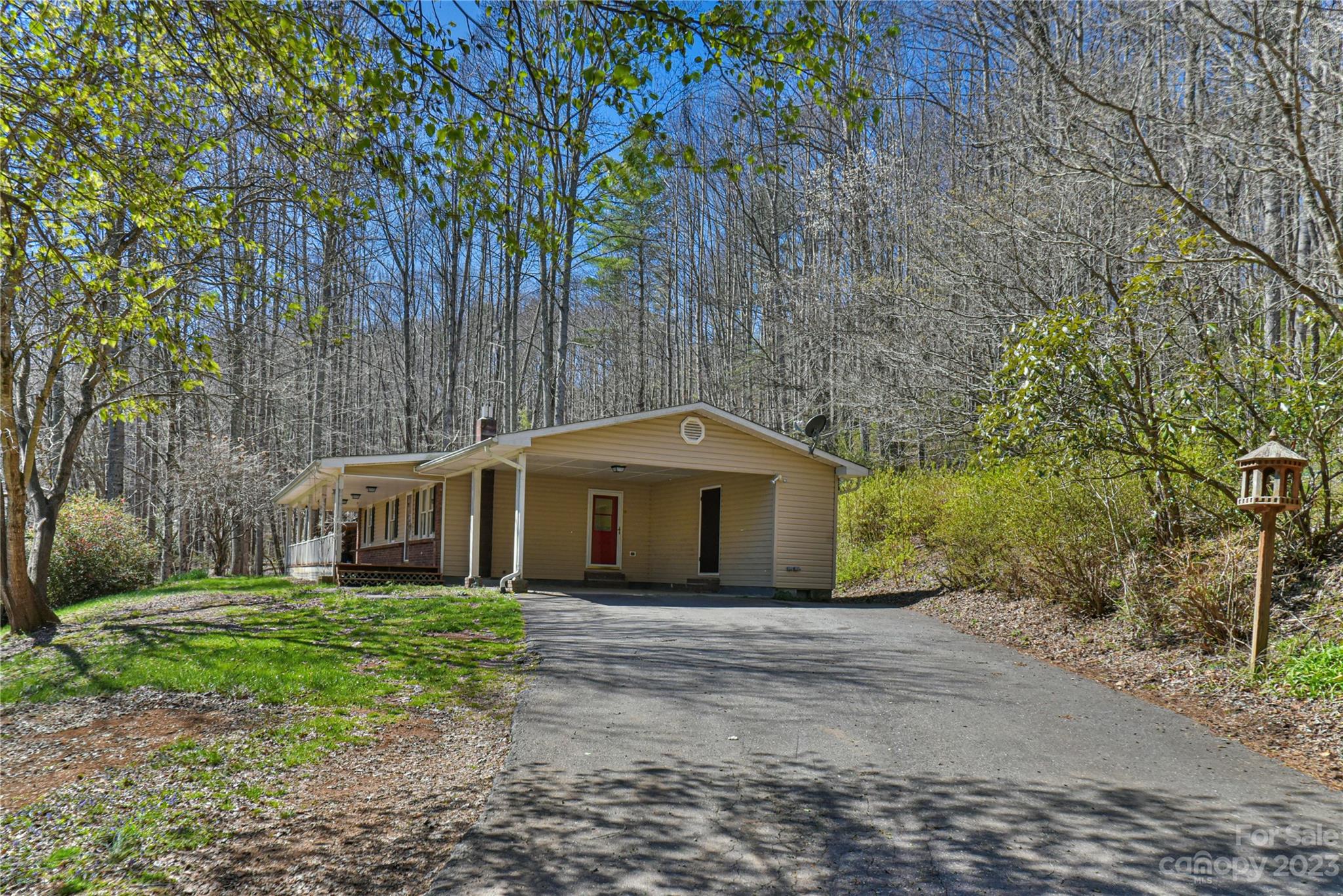 9 Wooded Valley Lane Burnsville NC 28714