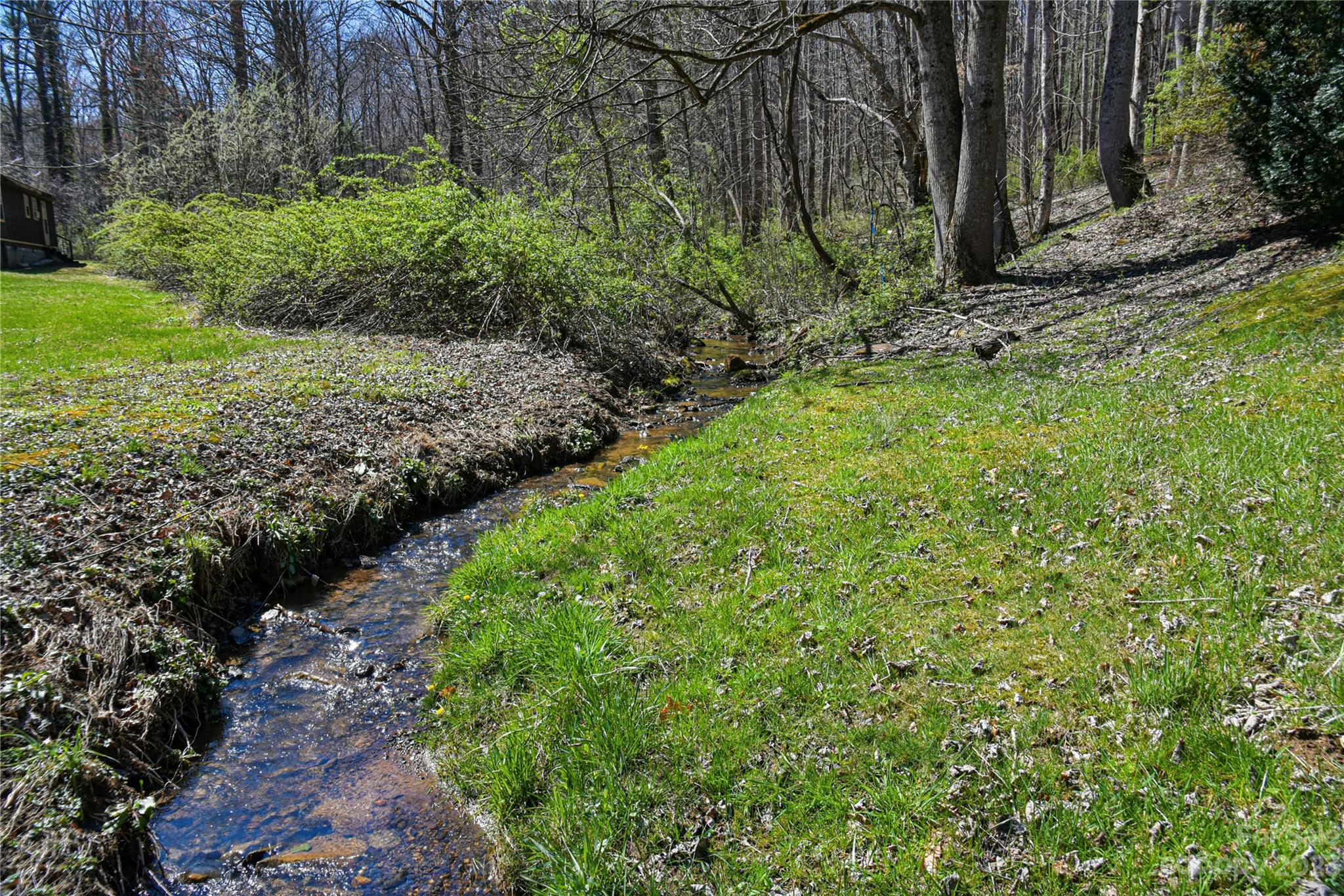 9 Wooded Valley Lane Burnsville NC 28714