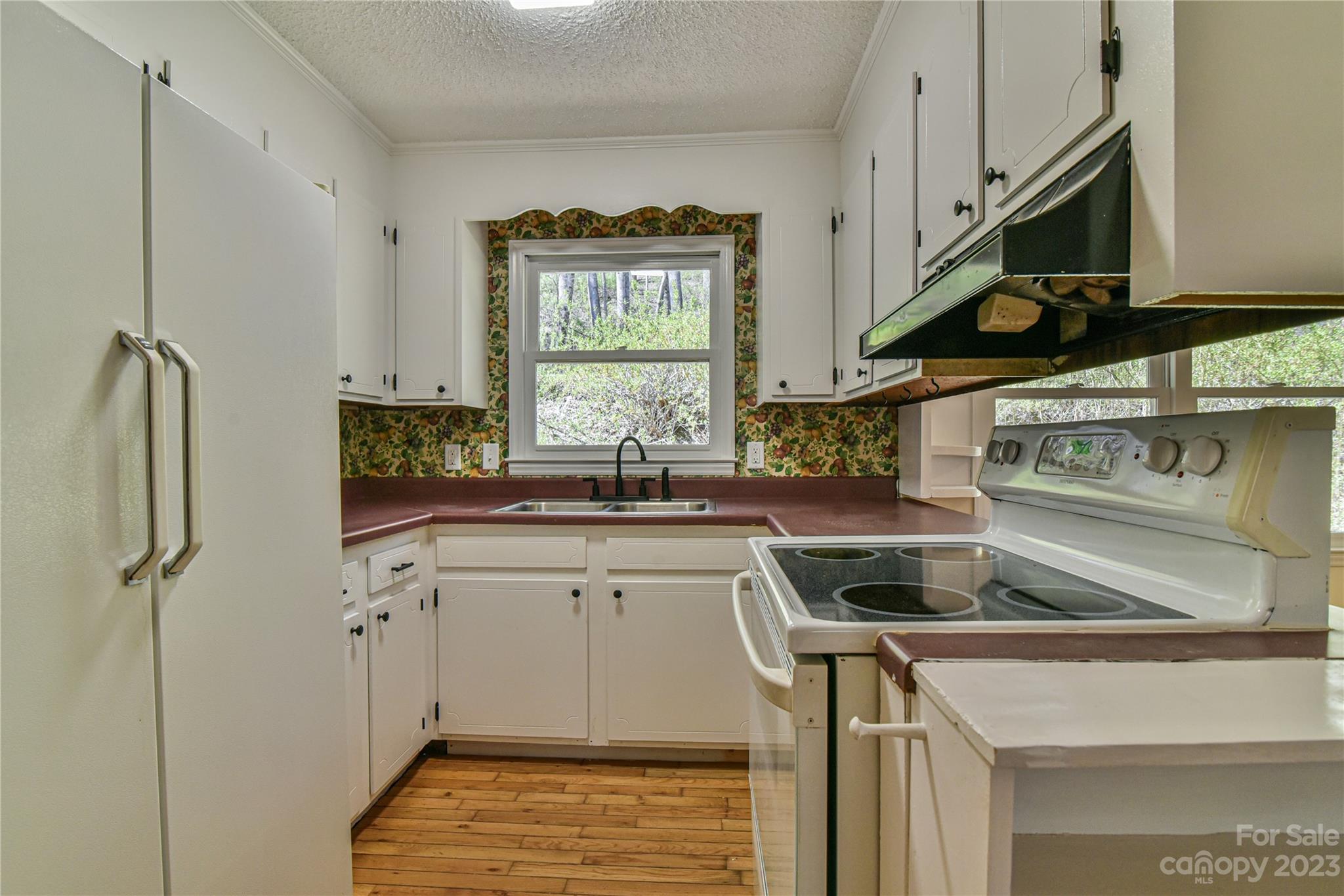 9 Wooded Valley Lane Burnsville NC 28714