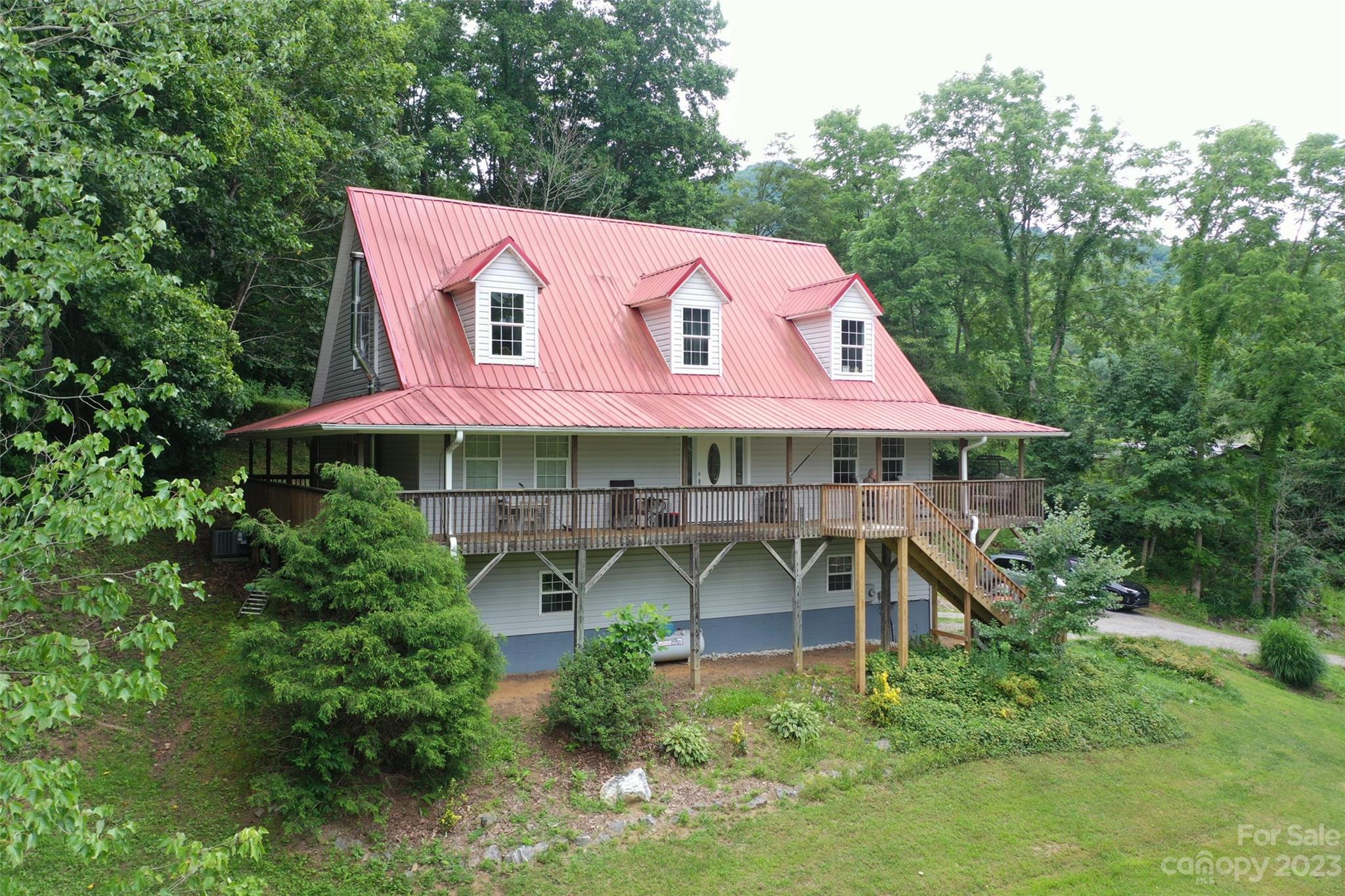 3644 Ratcliff Cove Road Waynesville NC 28786