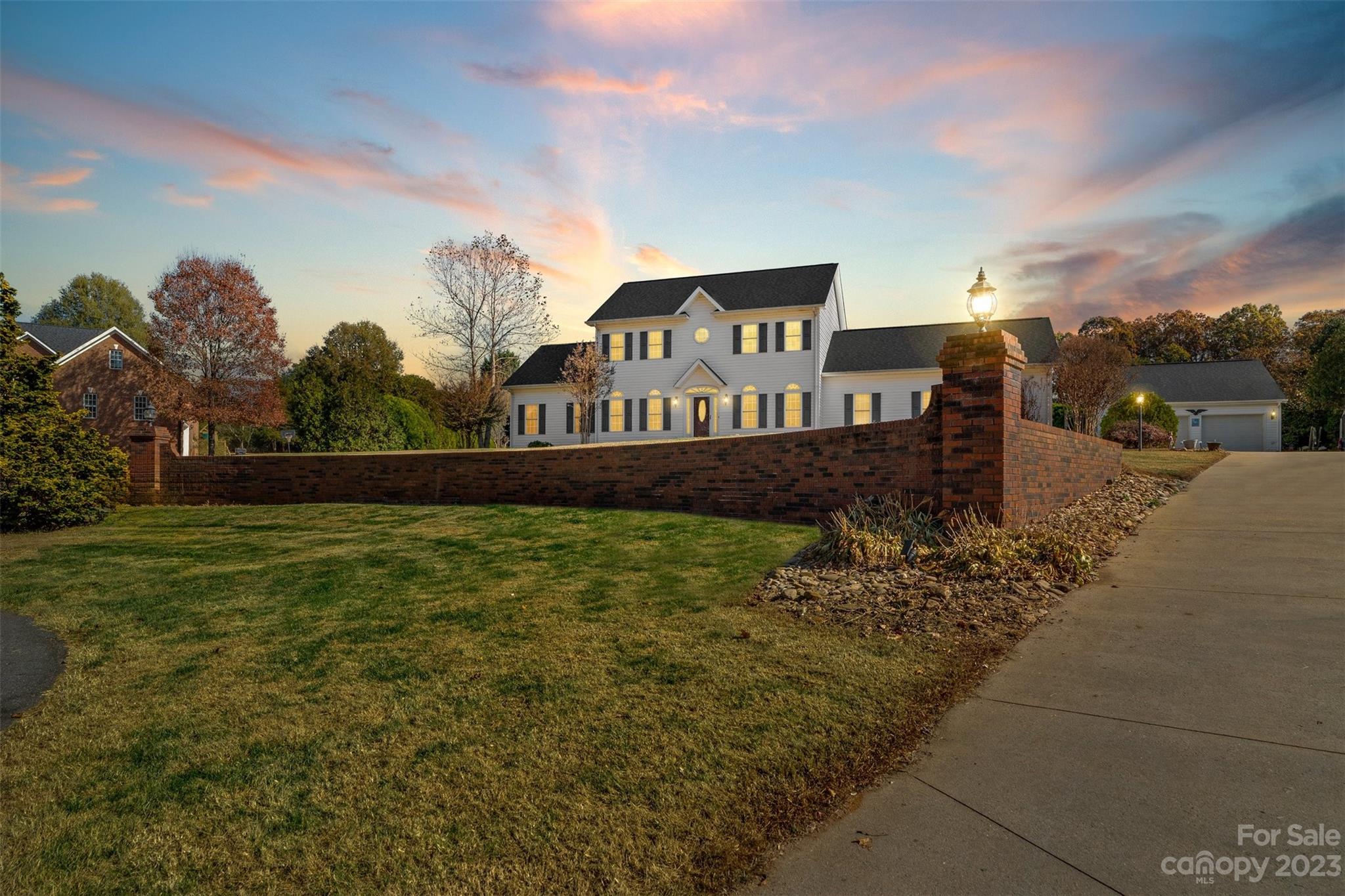 162 Golden Oak Drive Statesville NC 28625