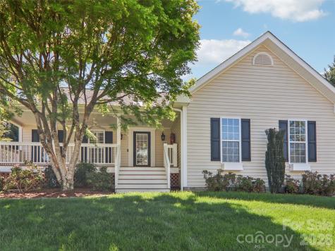 117 Apple Meadow Court Hendersonville NC 28739