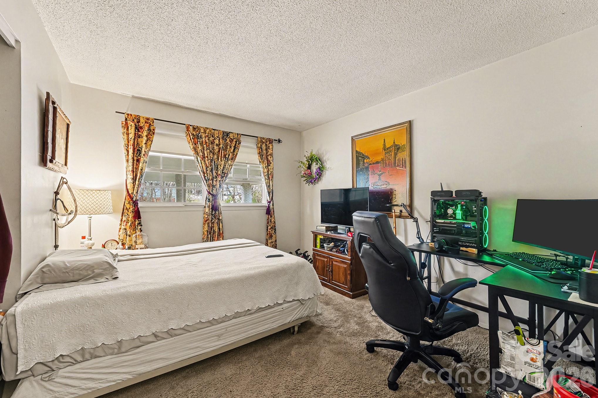 4206 Tipperary Place Charlotte NC 28215