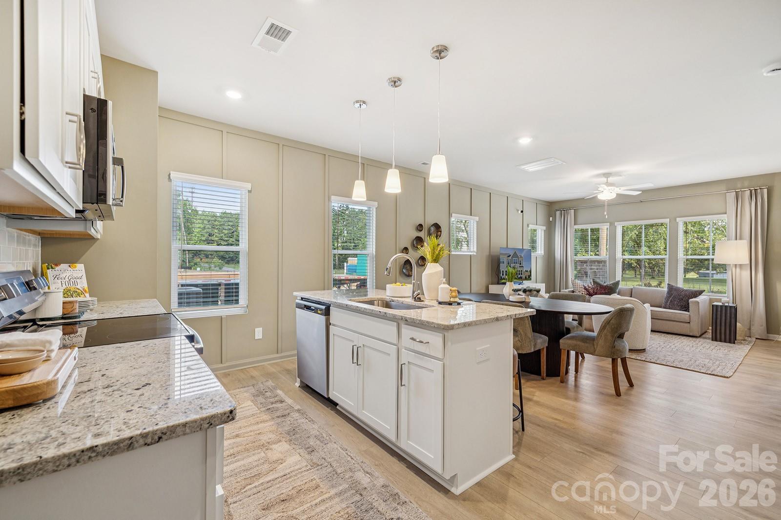 4618 Lakeview Road Charlotte NC 28216