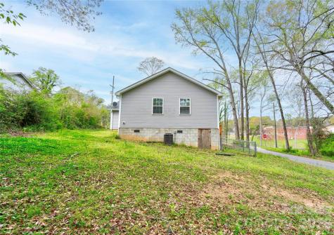 208 N Poston Street Shelby NC 28150