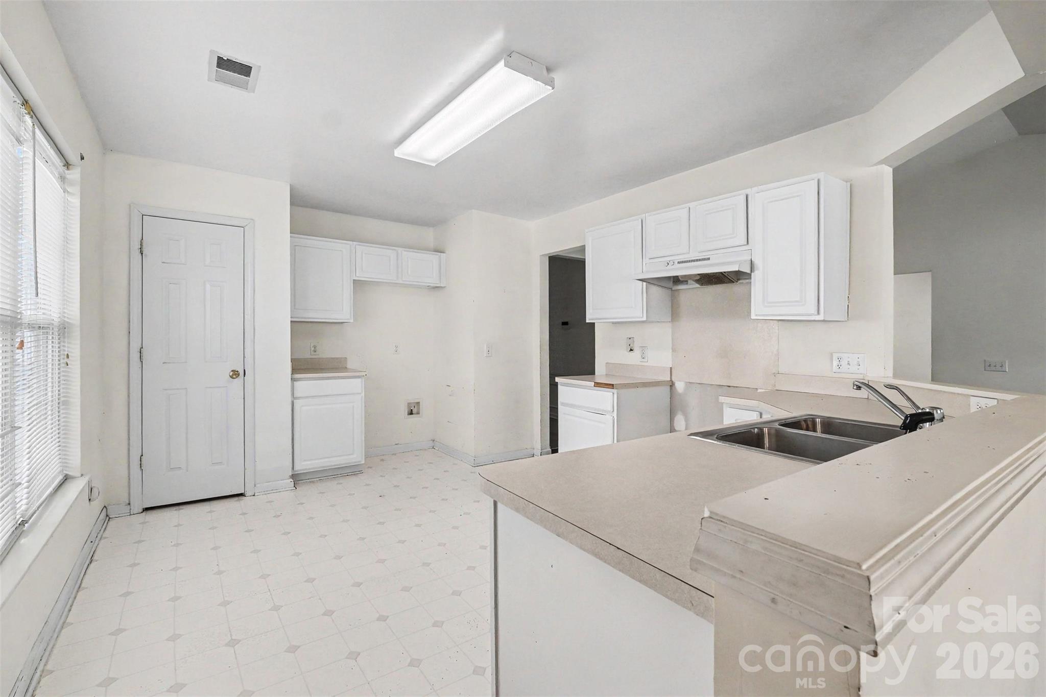 7516 Double Springs Court Charlotte NC 28262