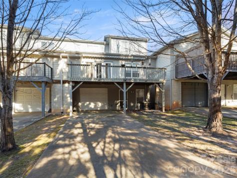 4 Holiday Drive Arden NC 28704