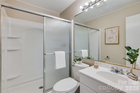 7456 Crowflock Court Charlotte NC 28226