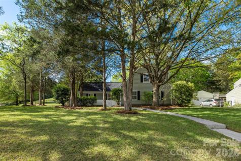 7456 Crowflock Court Charlotte NC 28226