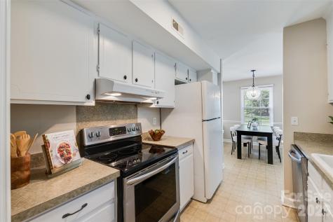 7456 Crowflock Court Charlotte NC 28226