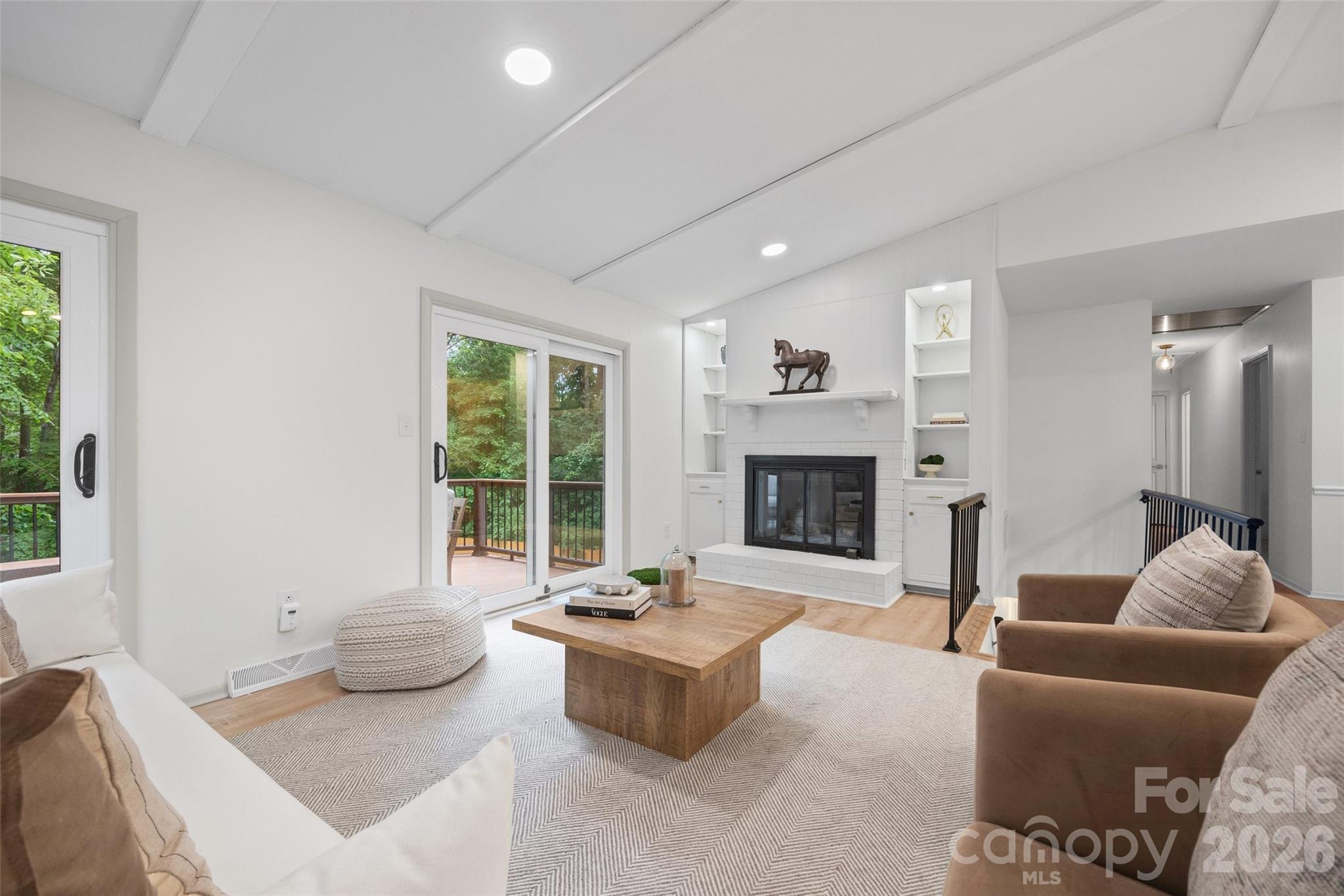 734 Charter Place Charlotte NC 28211