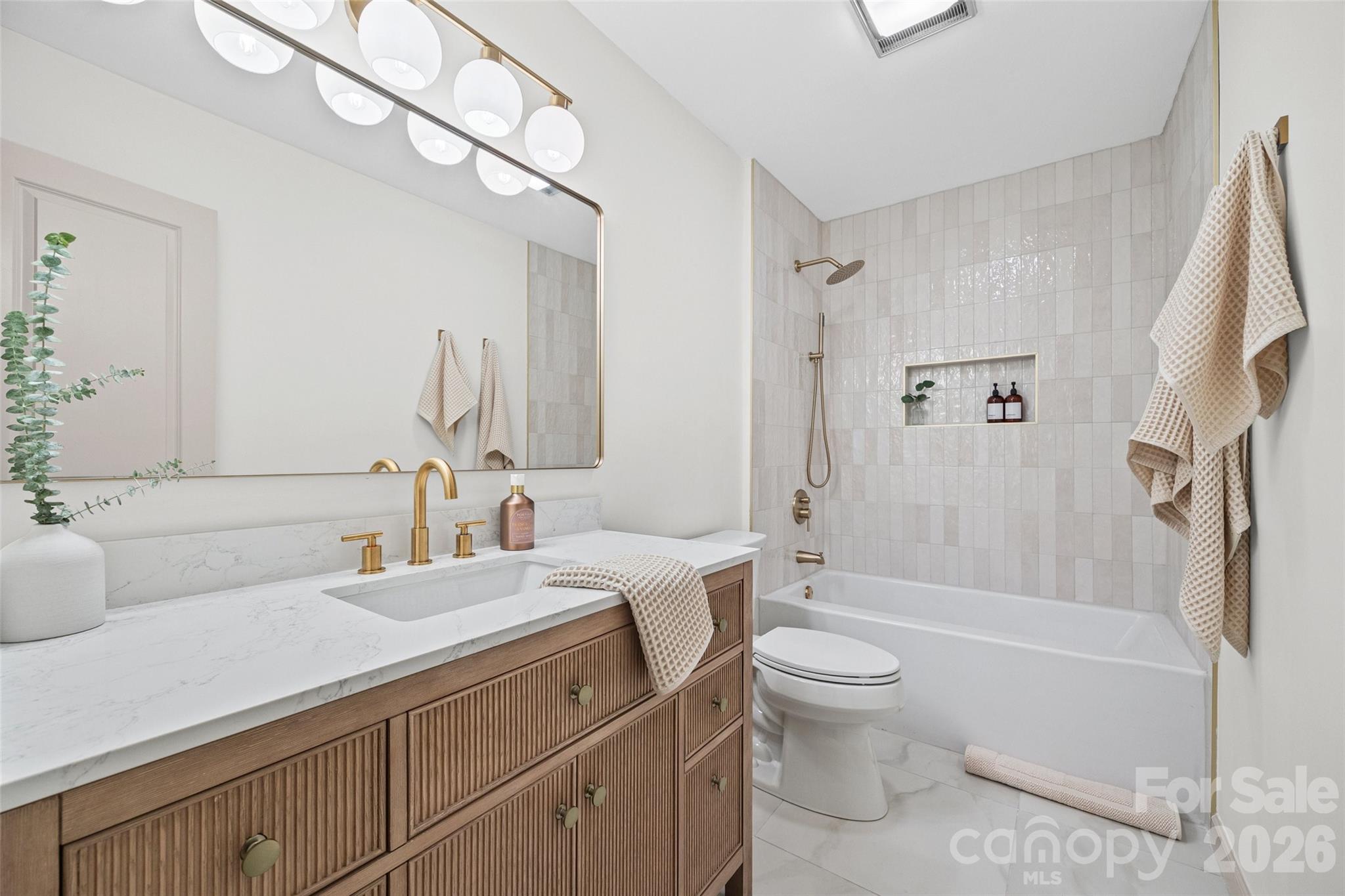 734 Charter Place Charlotte NC 28211