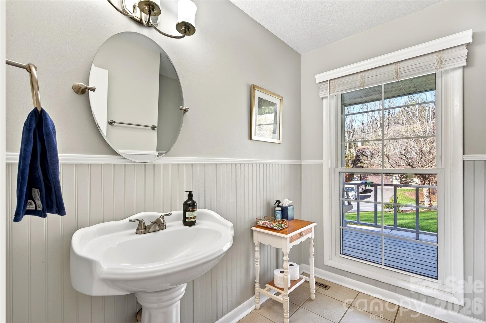 102 Charles Ridge Road Asheville NC 28805