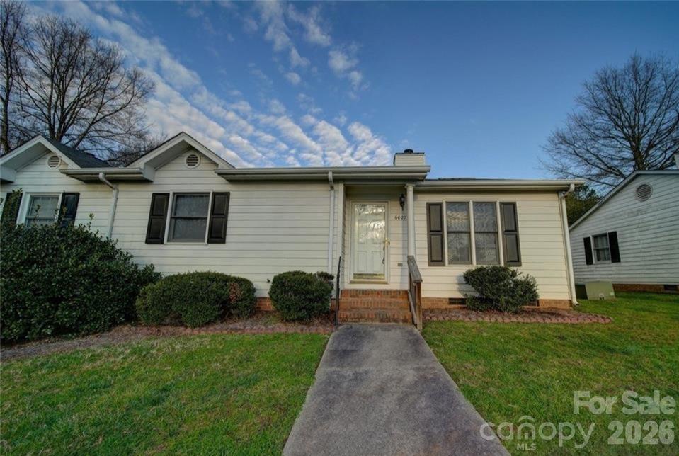 6027 Crape Myrtle Lane Charlotte NC 28216