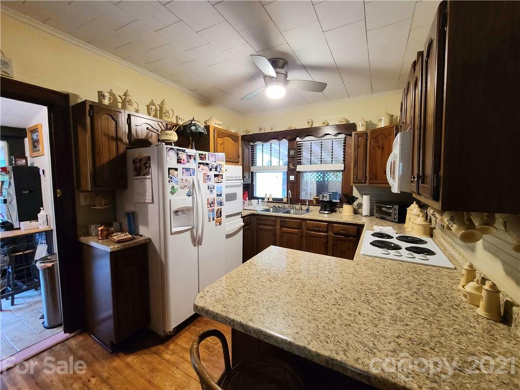 139 S Turkey Creek Road Leicester NC 28748