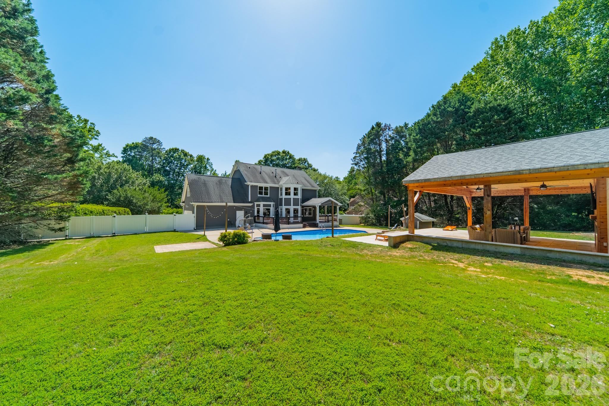 7240 Cobblecreek Drive Matthews NC 28104