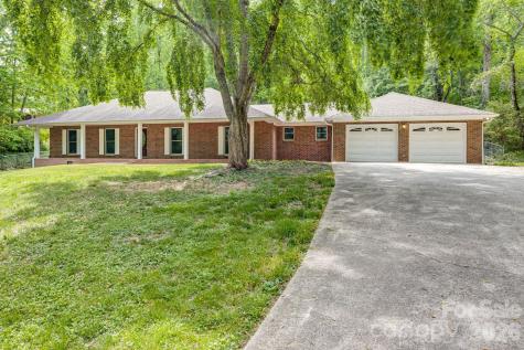 35 Byrd Road Candler NC 28715
