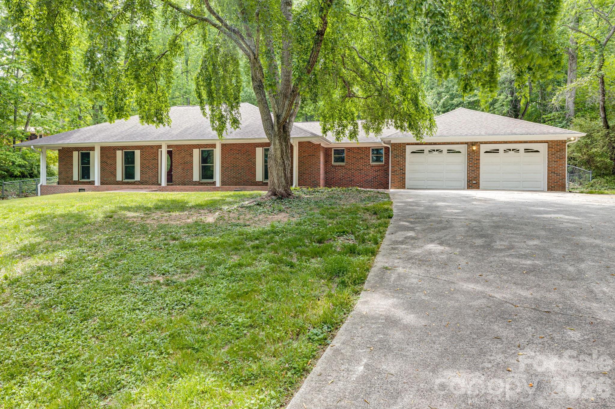35 Byrd Road Candler NC 28715