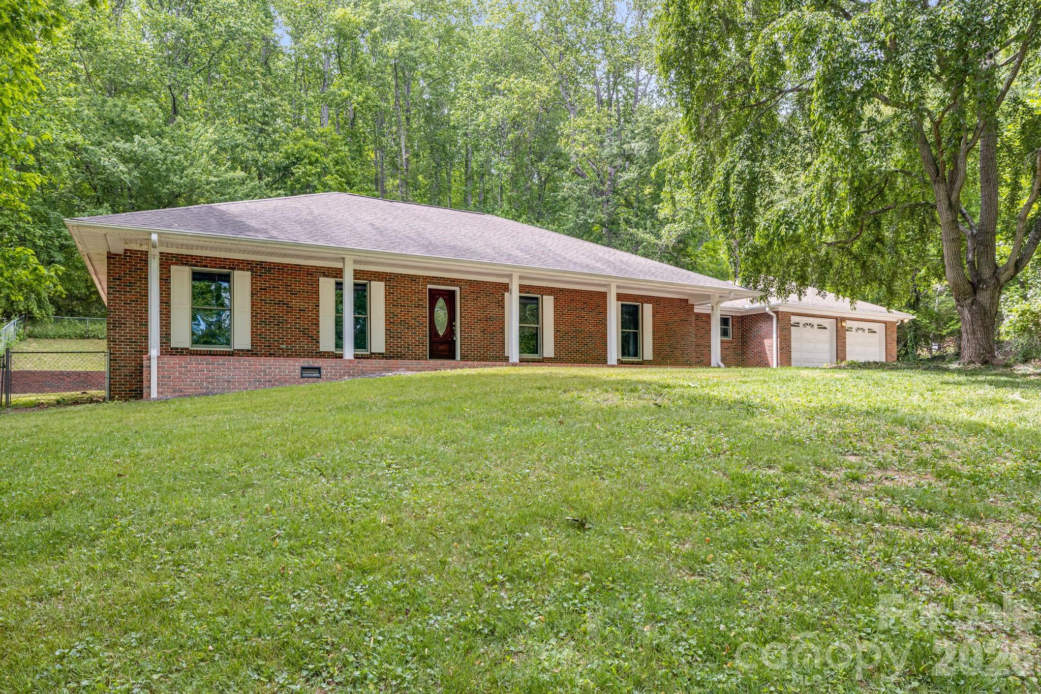 35 Byrd Road Candler NC 28715