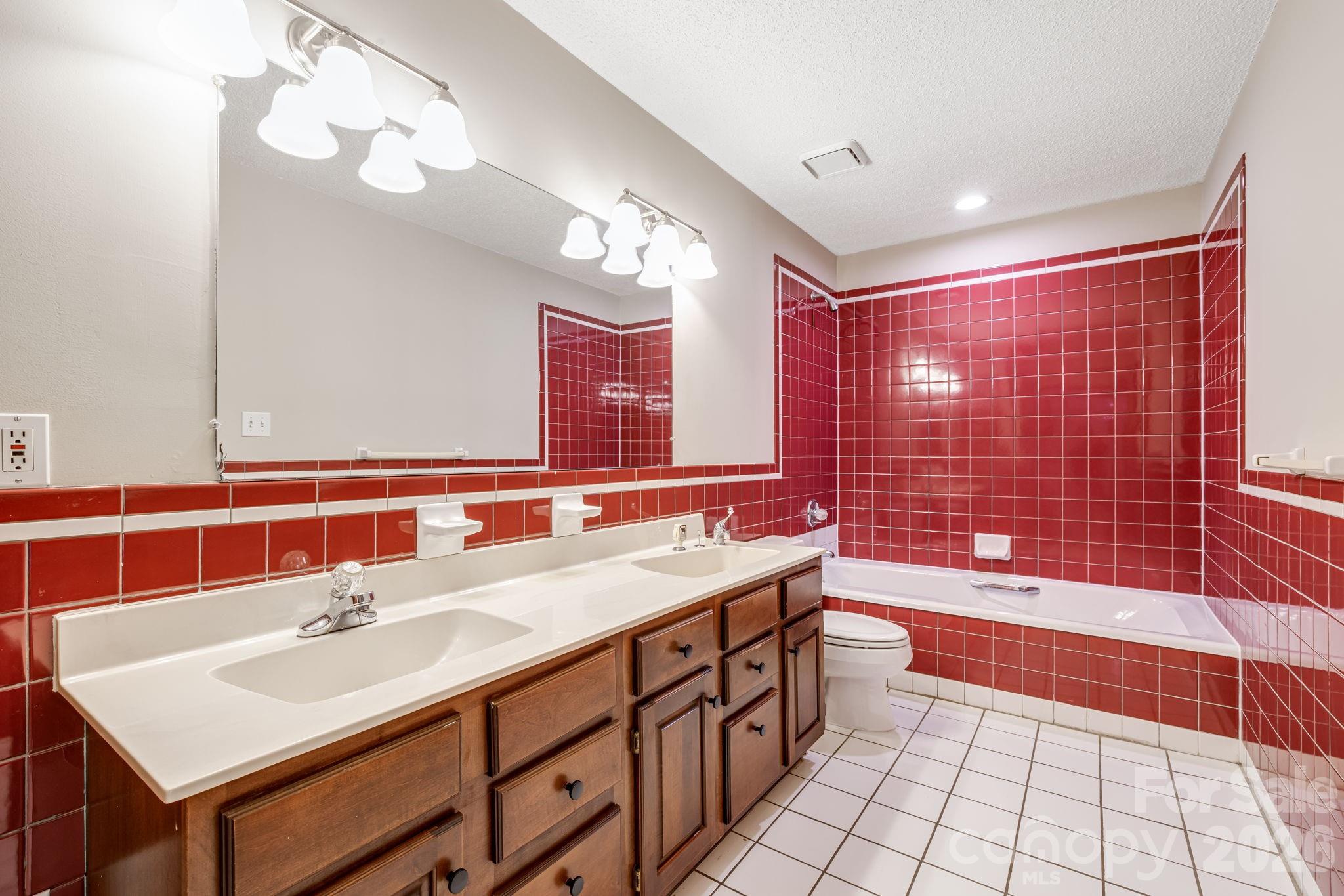35 Byrd Road Candler NC 28715